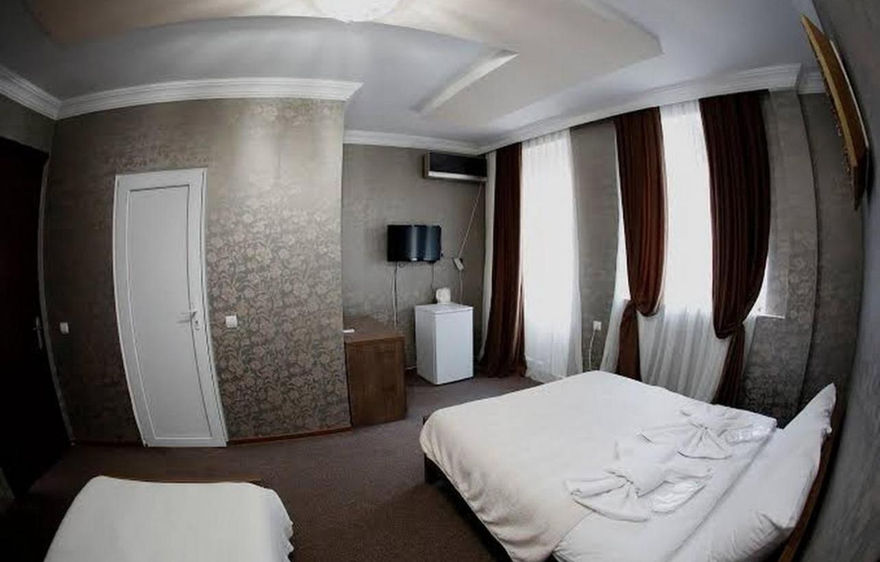 Royal Hotel Тбилиси Экстерьер фото