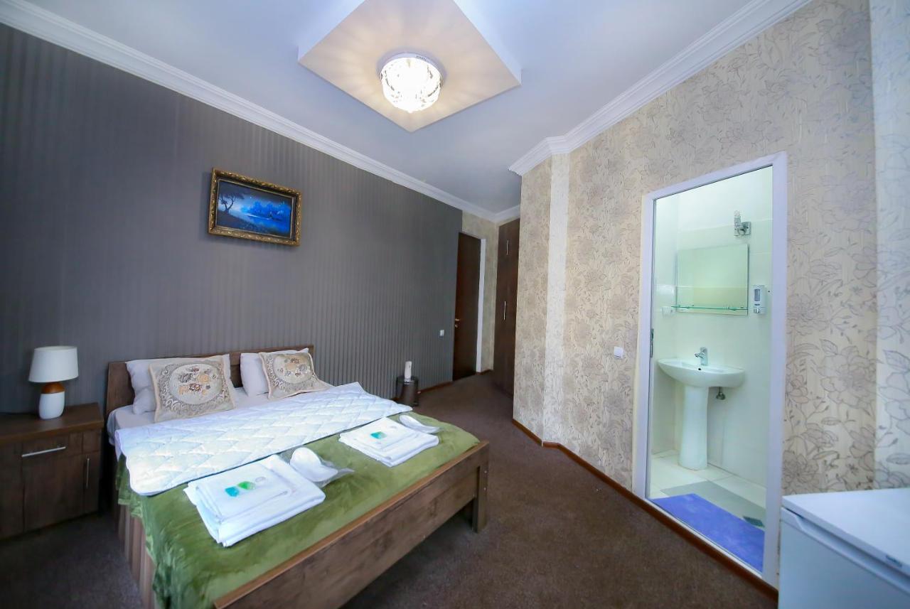 Royal Hotel Тбилиси Экстерьер фото