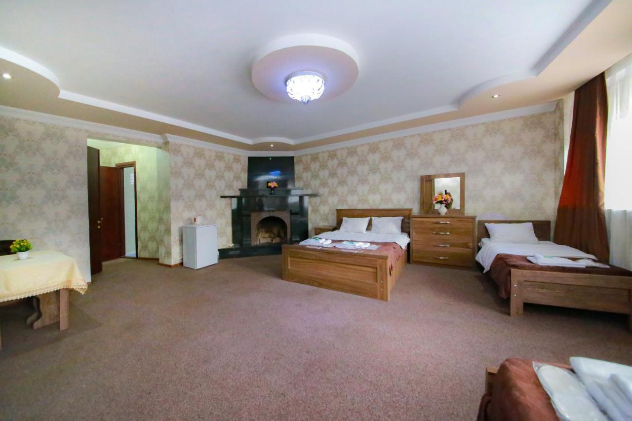 Royal Hotel Тбилиси Экстерьер фото