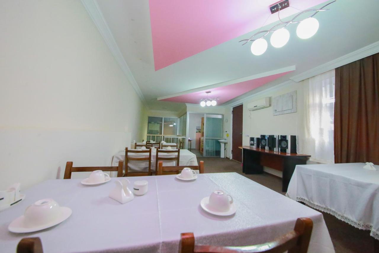 Royal Hotel Тбилиси Экстерьер фото